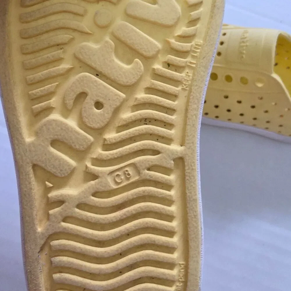 Native Jefferson Slip On Kids Water Shoes Yellow Size C8 Lightweight Comfortabl